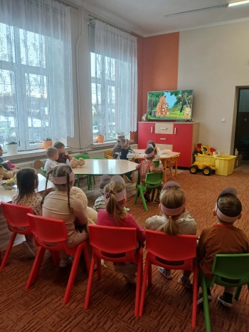 51b4a106-2bb4-4ac6-a8a8-1f27f440235b