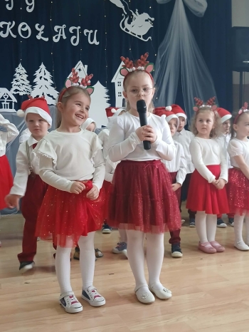 8b0de7ce-6921-439b-bced-d8d17cadd901