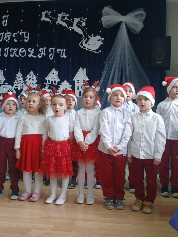 a9b038d7-ec55-4348-94b9-19d74698101b