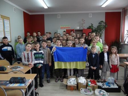 Zgromadzone środki pomocy  poszkodowanej dla Ukrainy